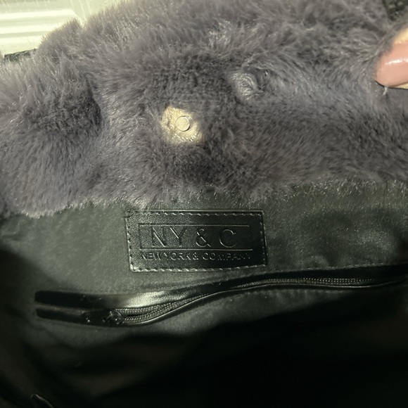 NY&C Faux Fur Tote Bag – Gray – NWT - Picture 7 of 8
